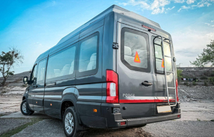 Force Urbania 12 Seater