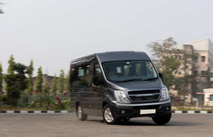 Force Urbania 12 Seater