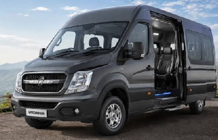 Force Urbania 17 Seater