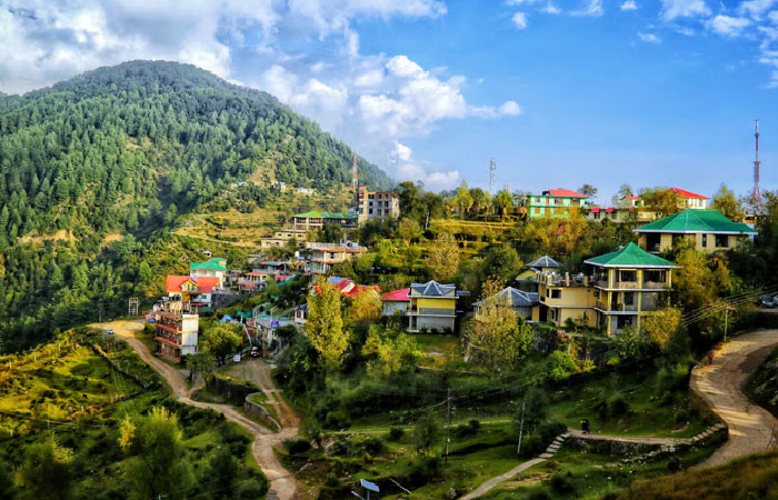 Delhi to Khajjiar Meadows to Manali Mountains