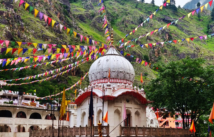 Delhi to Chandigarh Manali & Kasol Himalayan Valley Adventure
