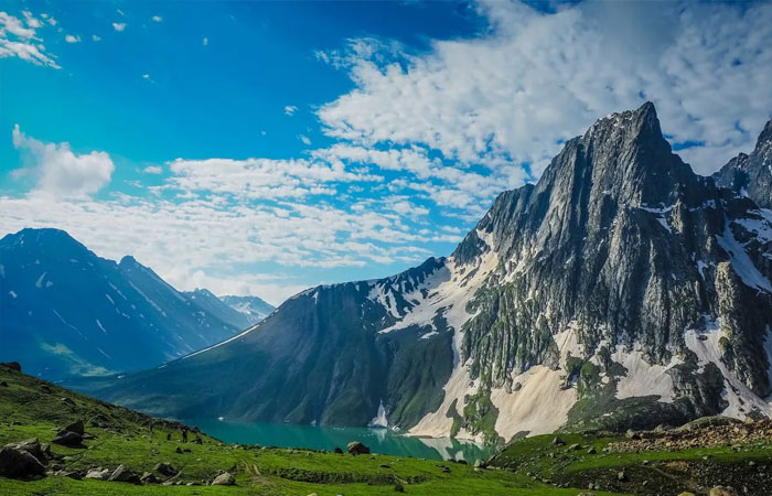 Delhi to Srinagar Kashmir