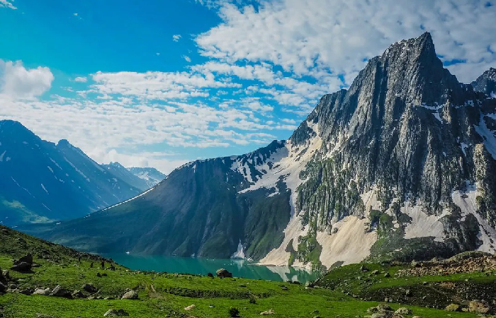 Golden Temple & Kashmir Tour From Delhi